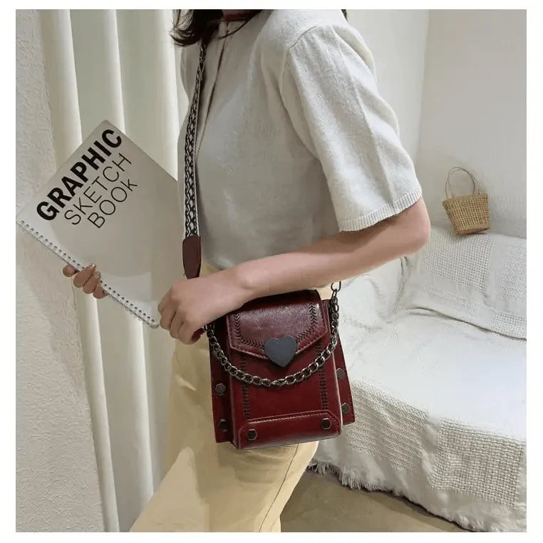 Modern Elegant Stunning Heart-Shaped Women's Bag Cute Studded Shoulder Bag For Women And Girls